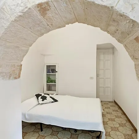 Apartmán Lovely Trullo With Swimming Pool & Parking