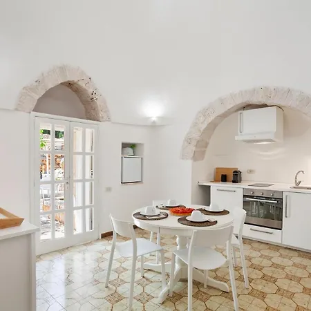 Lovely Trullo With Swimming Pool & Parking Apartmán Monopoli
