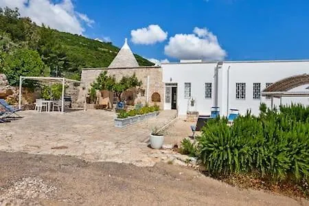 Lovely Trullo With Swimming Pool & Parking モノーポリ